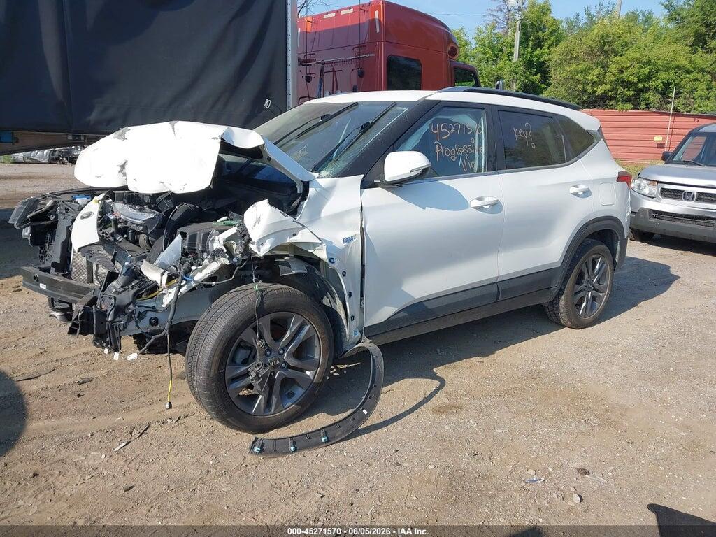 KNDEUCAA7M7158805 2021 KIA SELTOS photo no. 2