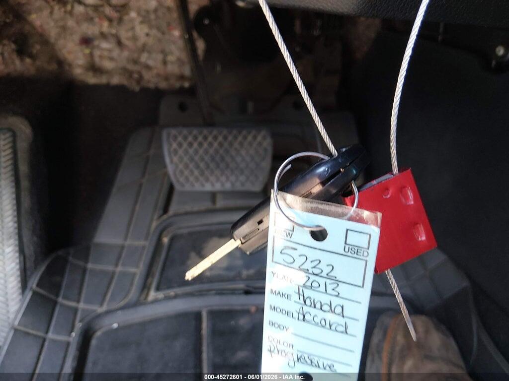 1HGCR2F50DA282837 2013 HONDA ACCORD photo no. 11