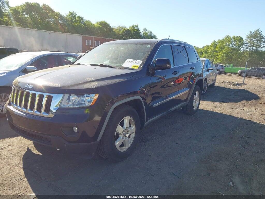 1J4RR4GG5BC596824 2011 JEEP GRAND CHEROKEE photo no. 2