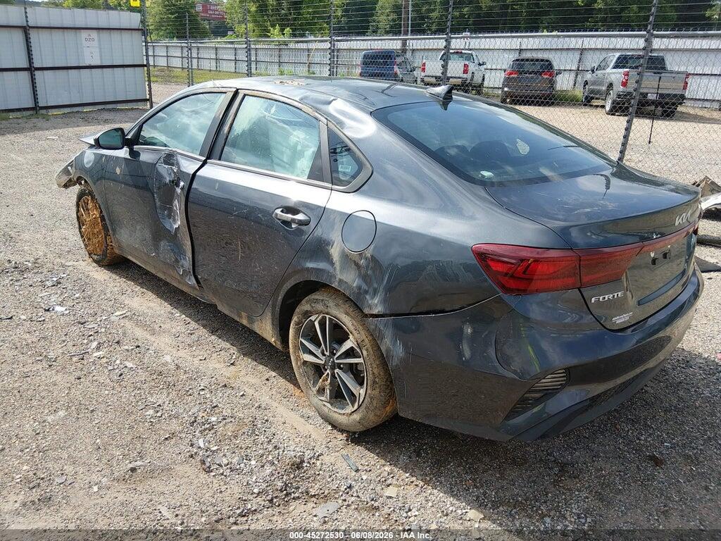 3KPF24AD2RE695874 2024 KIA FORTE photo no. 3