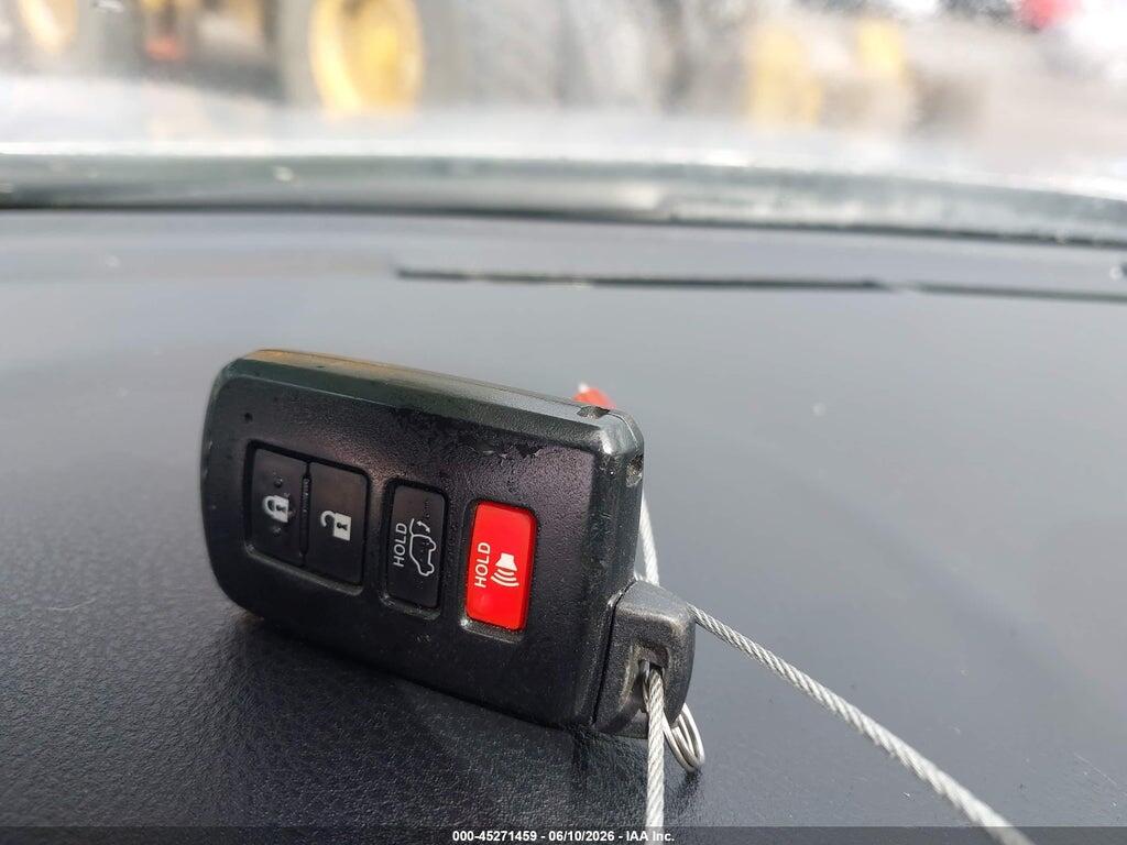 JTMDJREV8GD042748 2016 TOYOTA RAV4 HYBRID photo no. 11