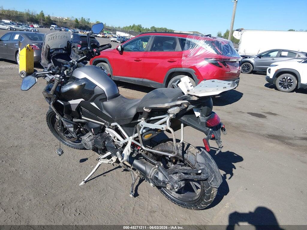 SMTP24V43PTAZ9745 2023 TRIUMPH MOTORCYCLE TIGER photo no. 3