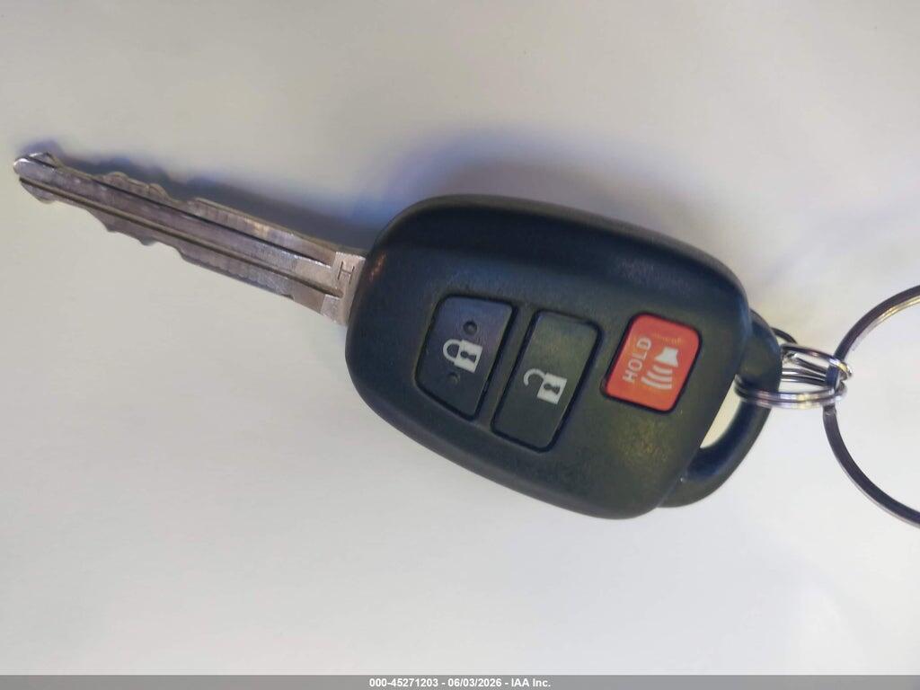 JTMRFREV5DD011556 2013 TOYOTA RAV4 photo no. 11