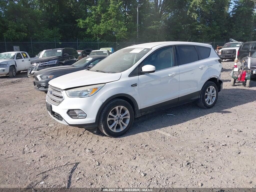 1FMCU0GD9HUC04550 2017 FORD ESCAPE photo no. 2