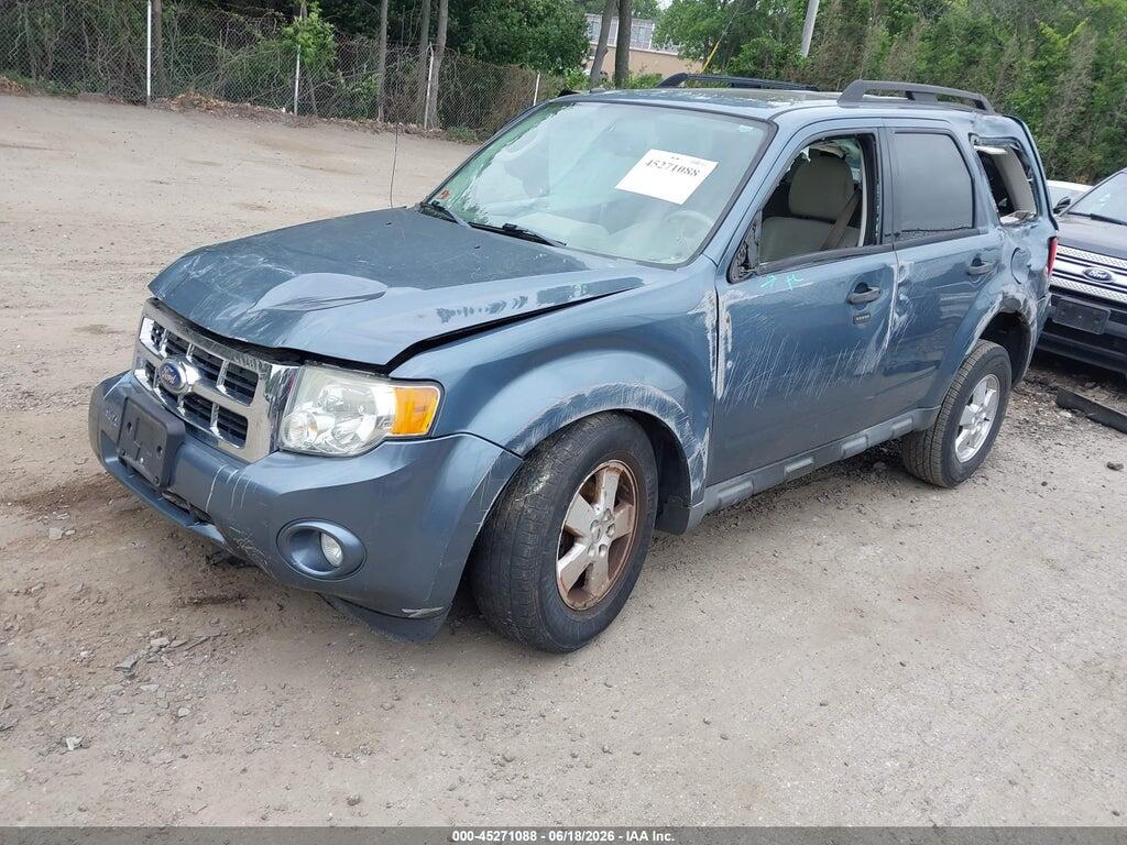 1FMCU0D73BKC47492 2011 FORD ESCAPE photo no. 2