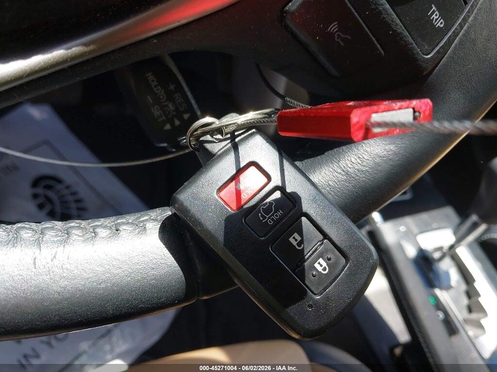 2T3DFREV6HW562758 2017 TOYOTA RAV4 photo no. 11