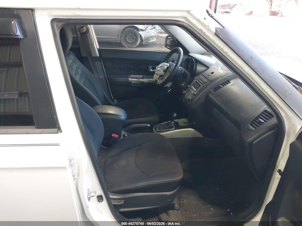 KNDJT2A61C7385848 2012 KIA SOUL photo no. 5