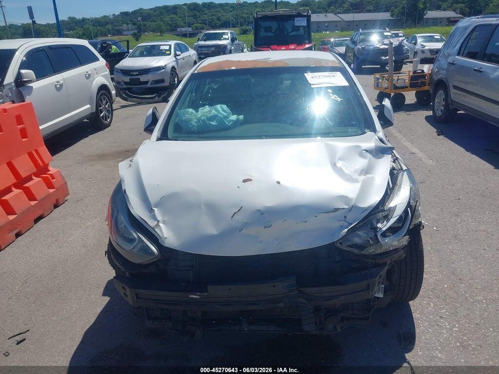 5NPDH4AE4EH526122 2014 HYUNDAI ELANTRA photo no. 12