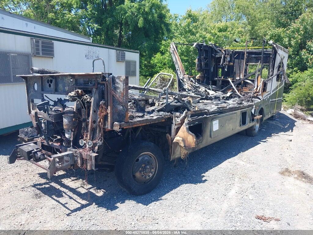 1F6NF53Y960A03753 2006 FORD F550 photo no. 2
