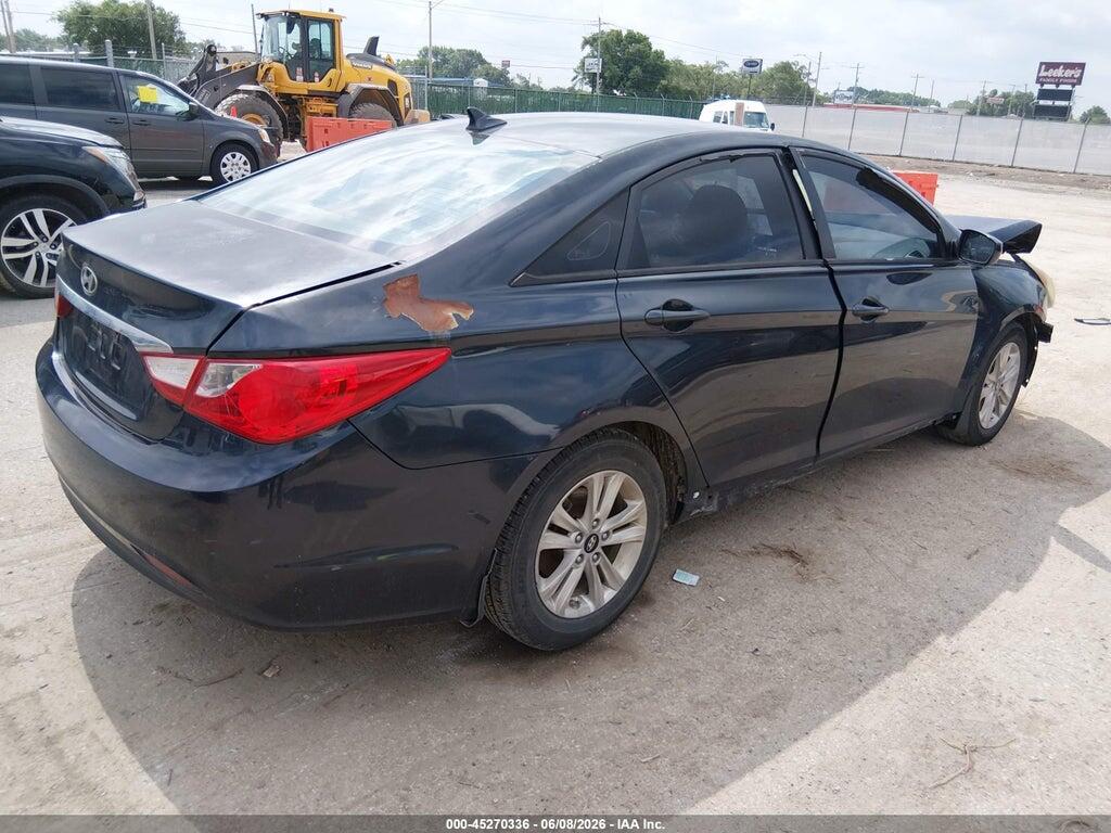 5NPEB4ACXBH111015 2011 HYUNDAI SONATA photo no. 4