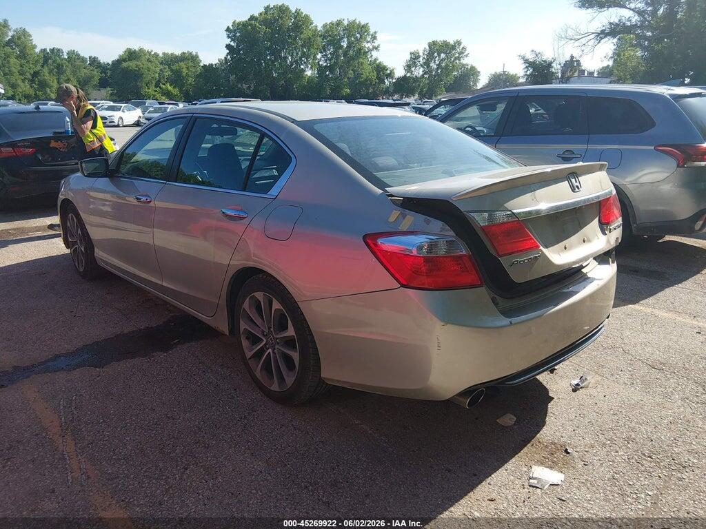 1HGCR2F53DA174955 2013 HONDA ACCORD photo no. 3