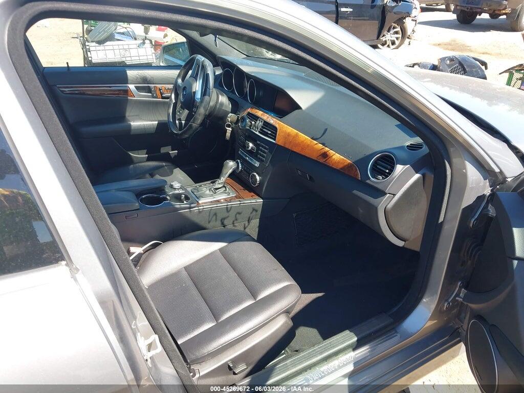WDDGF8BB0CA712071 2012 MERCEDES-BENZ C 300 photo no. 5