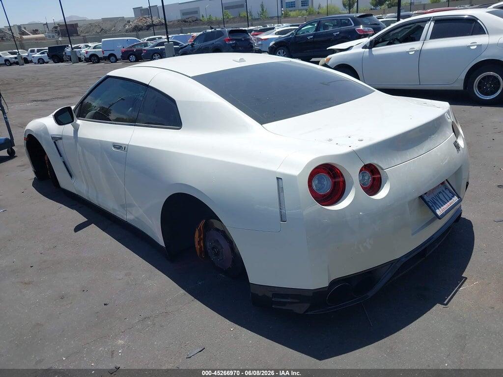 JN1AR5EF9FM280834 2015 NISSAN GT-R photo no. 3