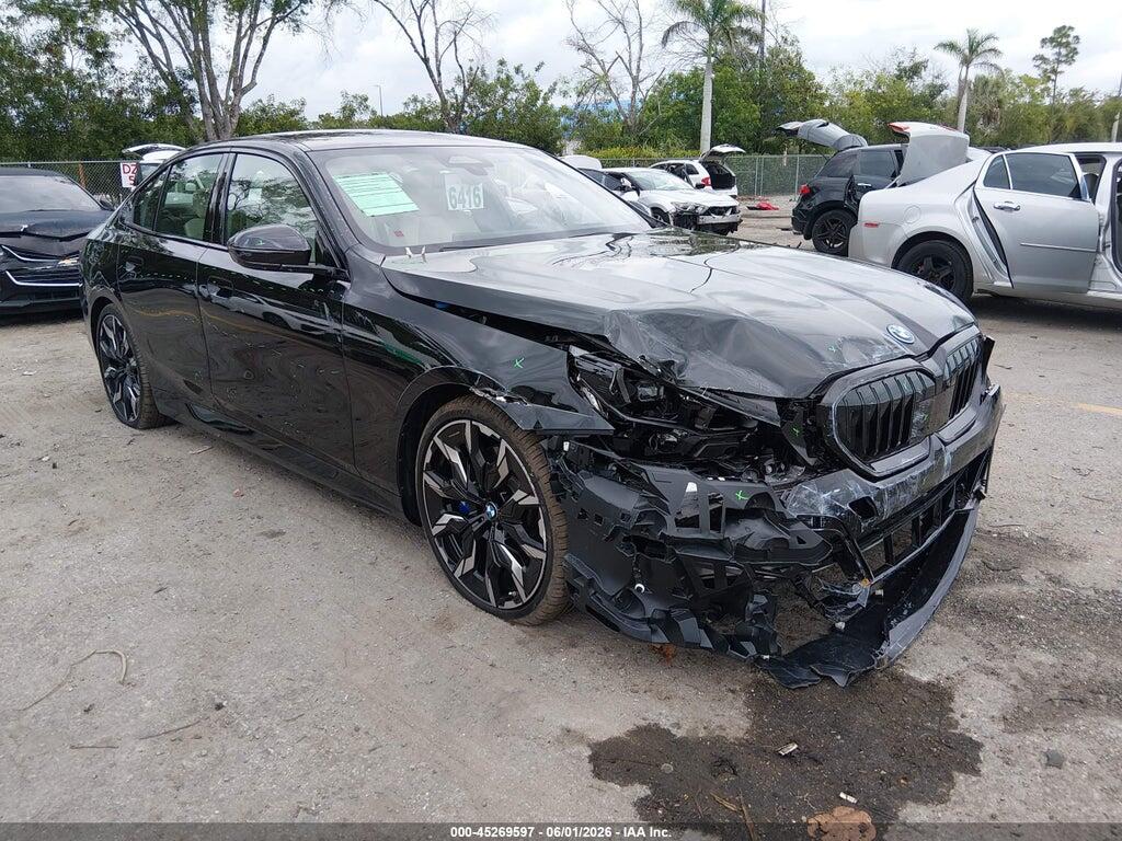 2026 BMW 550E WBA13FK07TCX10136