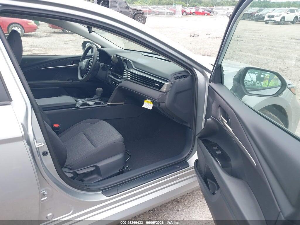 4T1DAACK7SU066585 2025 TOYOTA CAMRY photo no. 5