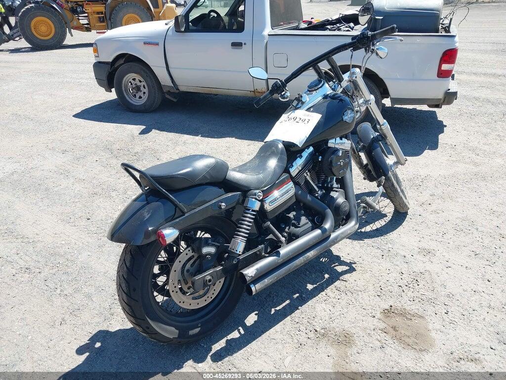 1HD1GPM16CC315737 2012 HARLEY-DAVIDSON FXDWG photo no. 4
