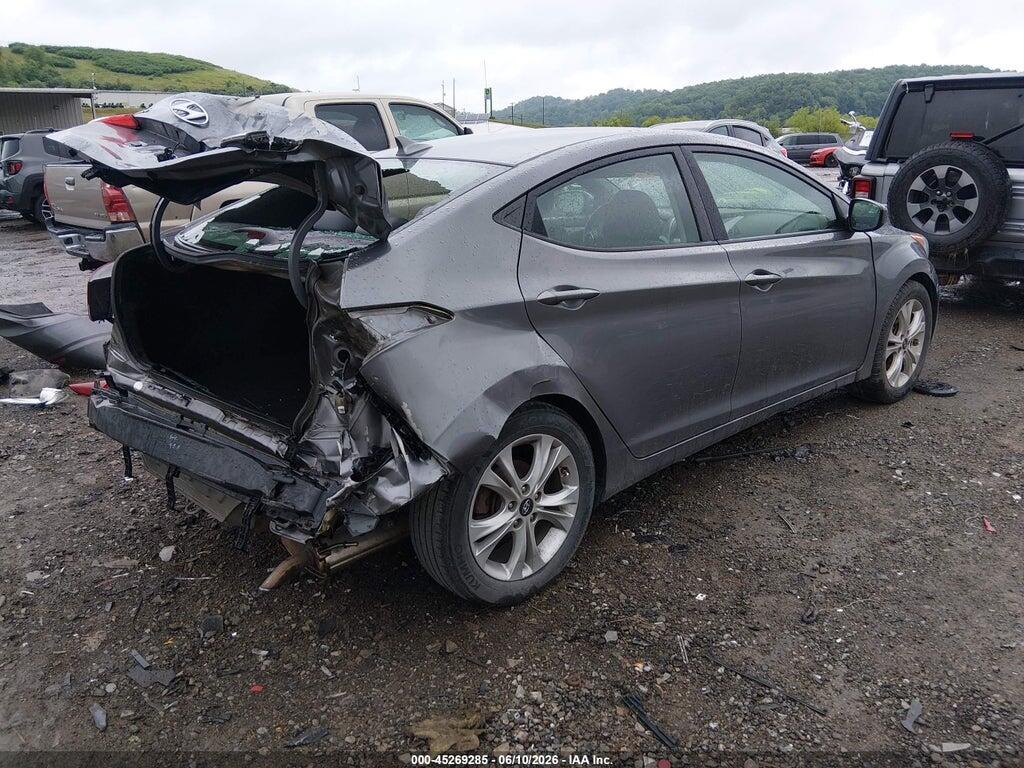 5NPDH4AE3BH058640 2011 HYUNDAI ELANTRA photo no. 4