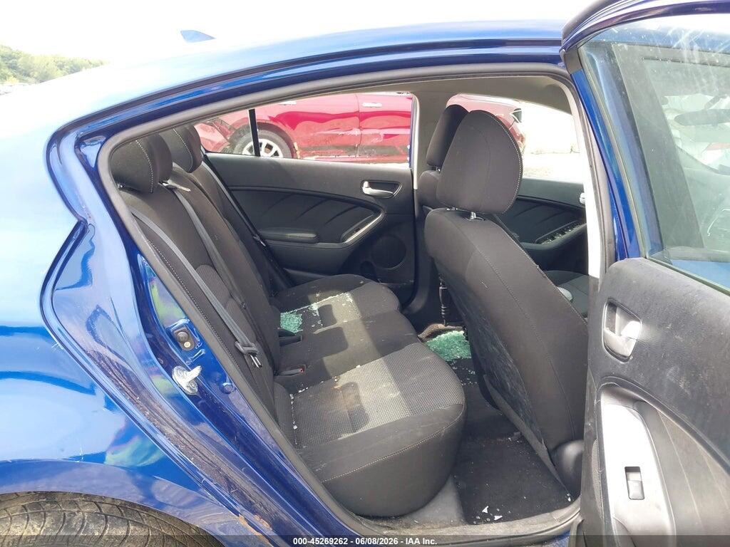 3KPFK4A7XHE159019 2017 KIA FORTE photo no. 8