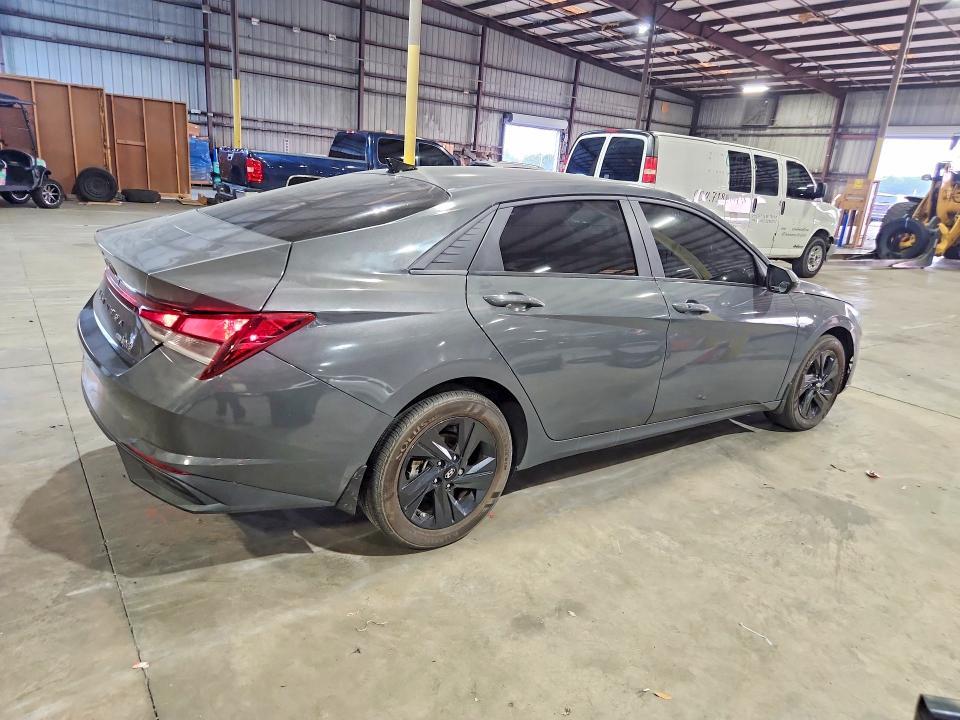 2023 HYUNDAI ELANTRA BLUE — Фото 3 из 13