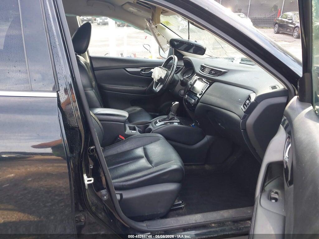 JN8AT2MT2JW462185 2018 NISSAN ROGUE photo no. 5