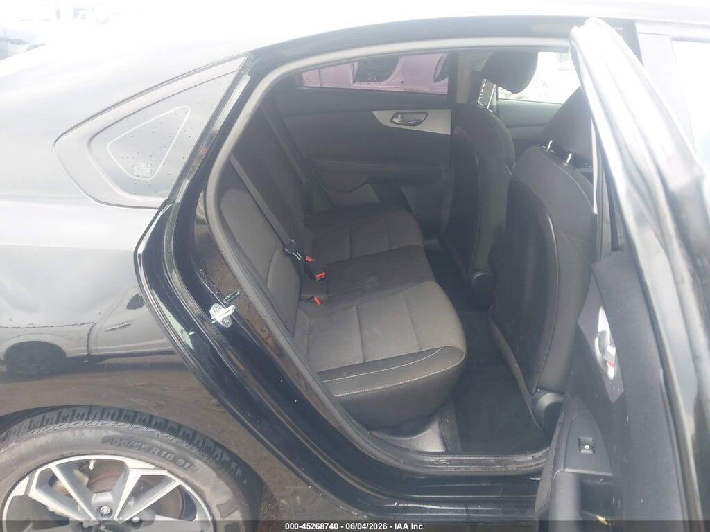 3KPF24AD5NE425161 2022 KIA FORTE photo no. 8