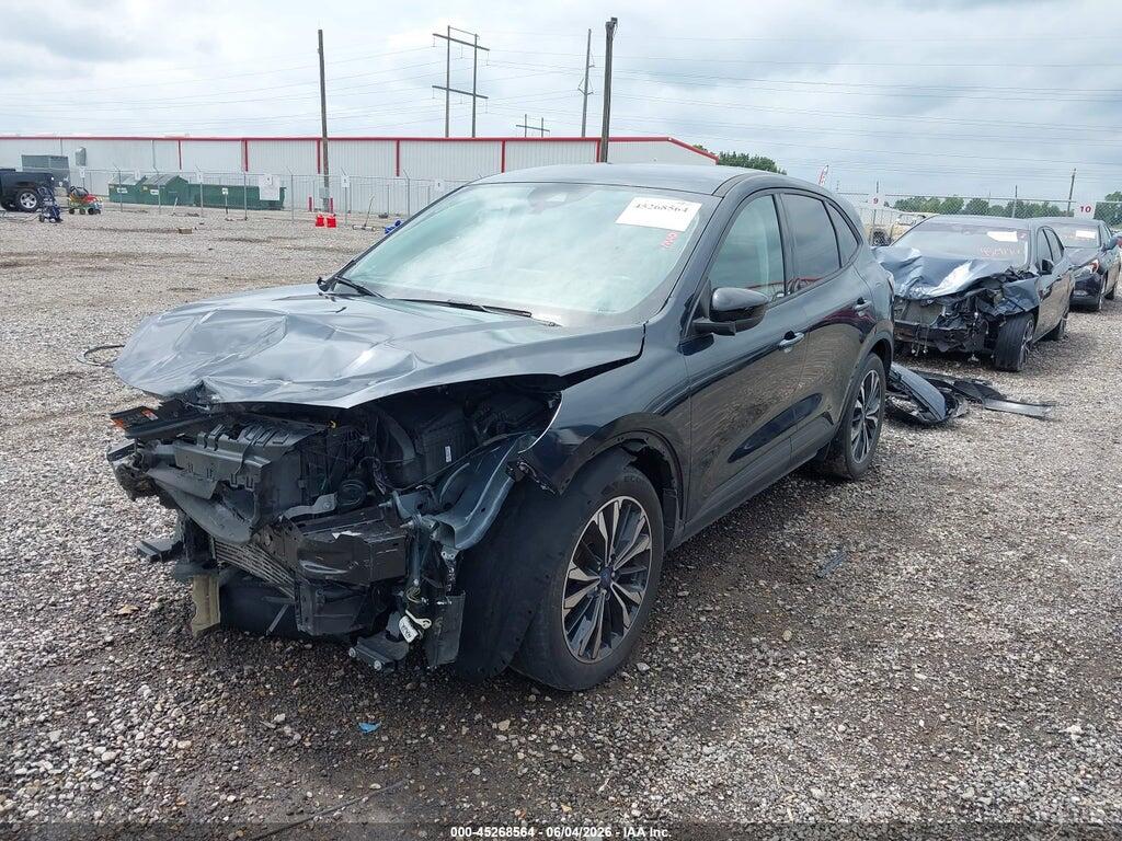 1FMCU0G67NUB18201 2022 FORD ESCAPE photo no. 2