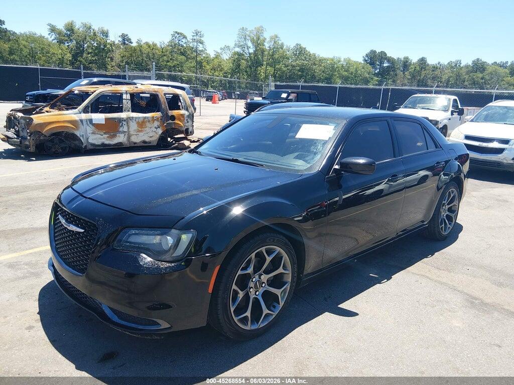 2C3CCAAG8HH647425 2017 CHRYSLER 300 photo no. 2