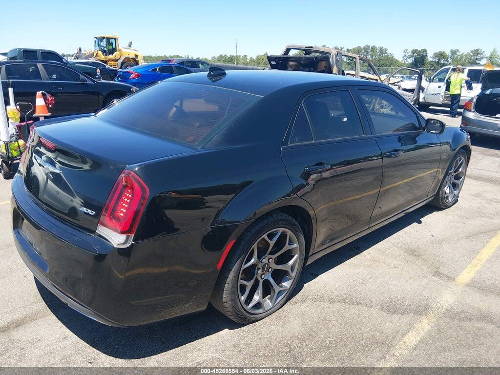 2C3CCAAG8HH647425 2017 CHRYSLER 300 photo no. 4
