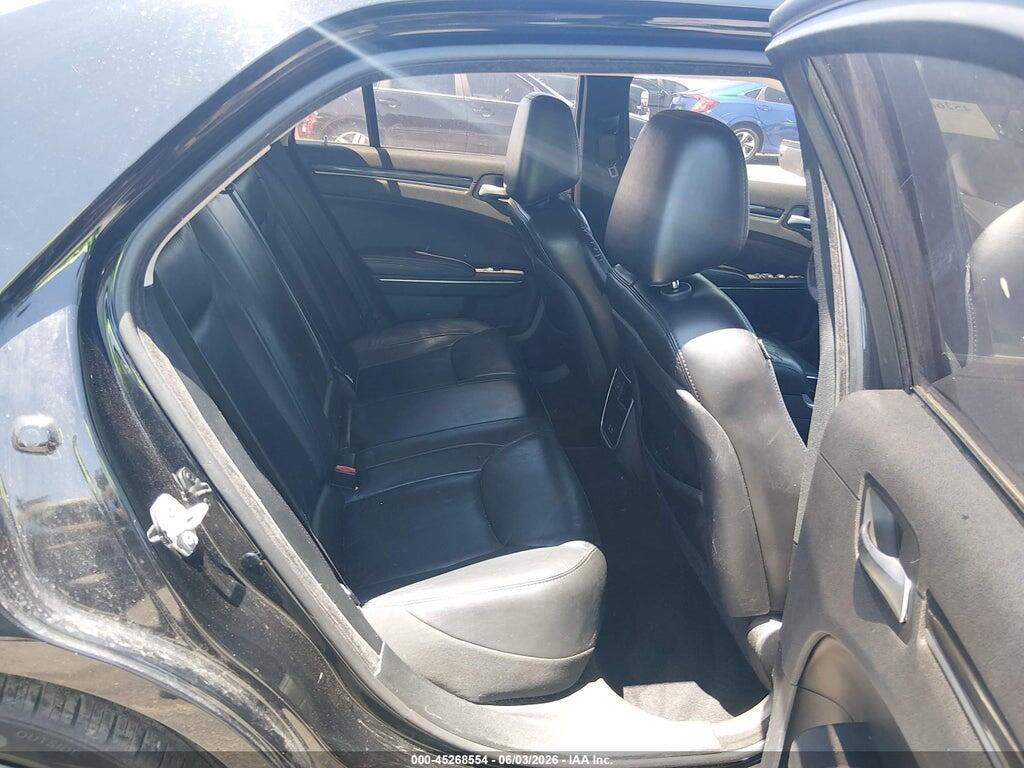 2C3CCAAG8HH647425 2017 CHRYSLER 300 photo no. 8