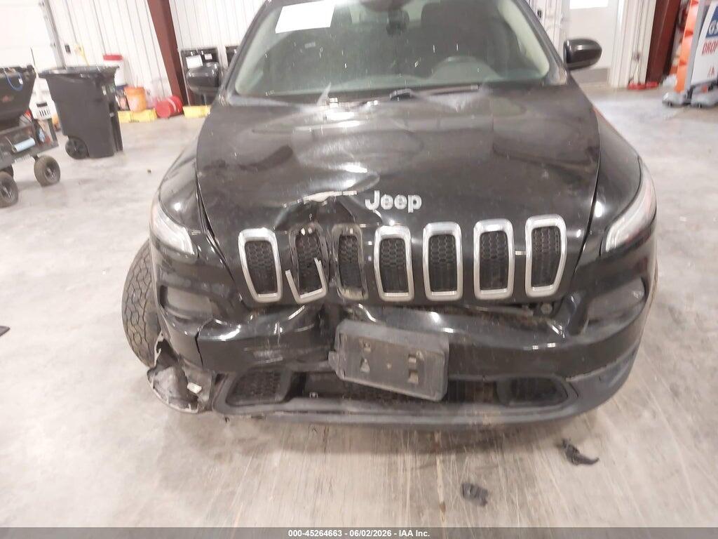 1C4PJMCS7HW615217 2017 JEEP CHEROKEE photo no. 6