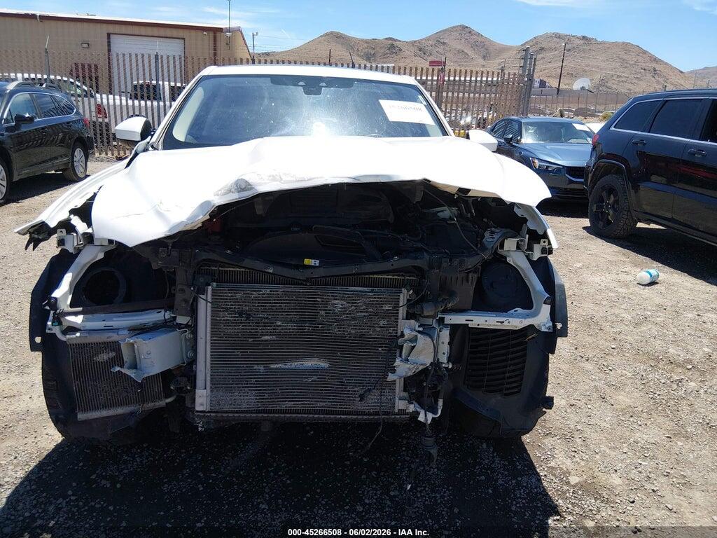 SADCJ2GX7JA235679 2018 JAGUAR F-PACE photo no. 12