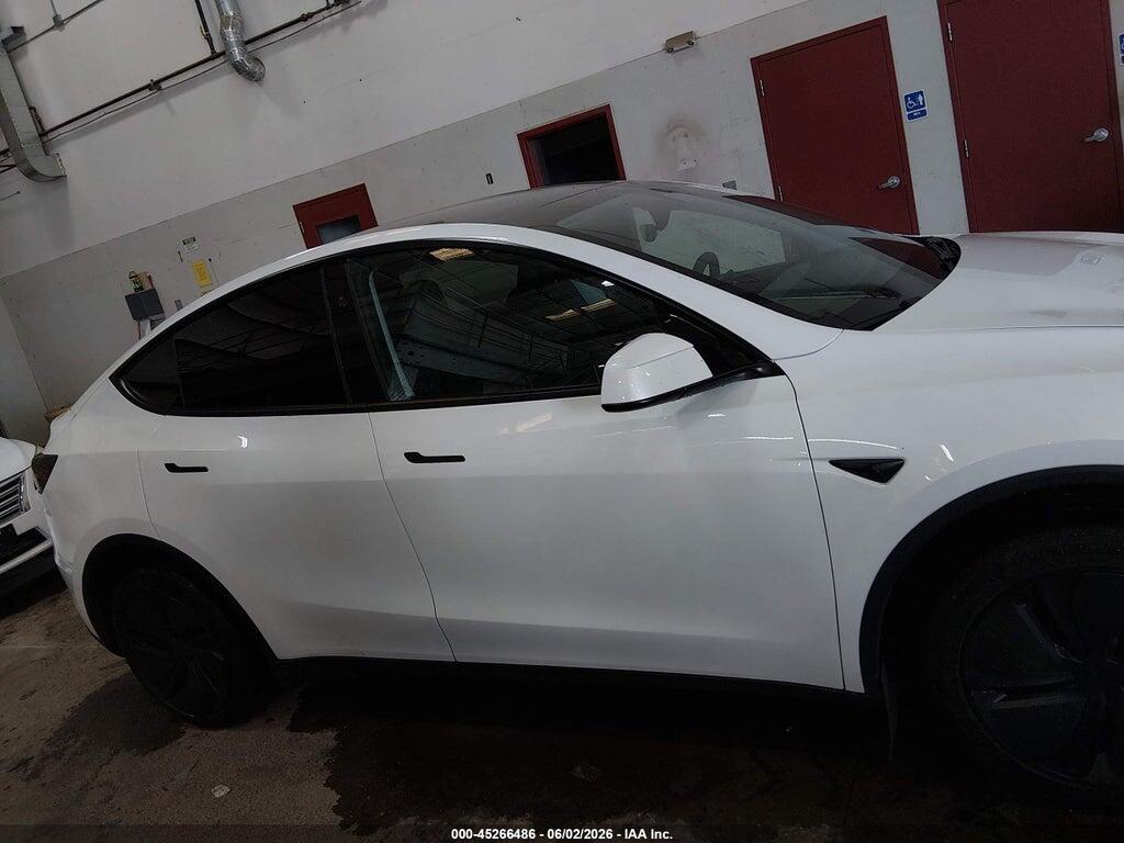 7SAYGDED4TF387940 2026 TESLA MODEL Y photo no. 12