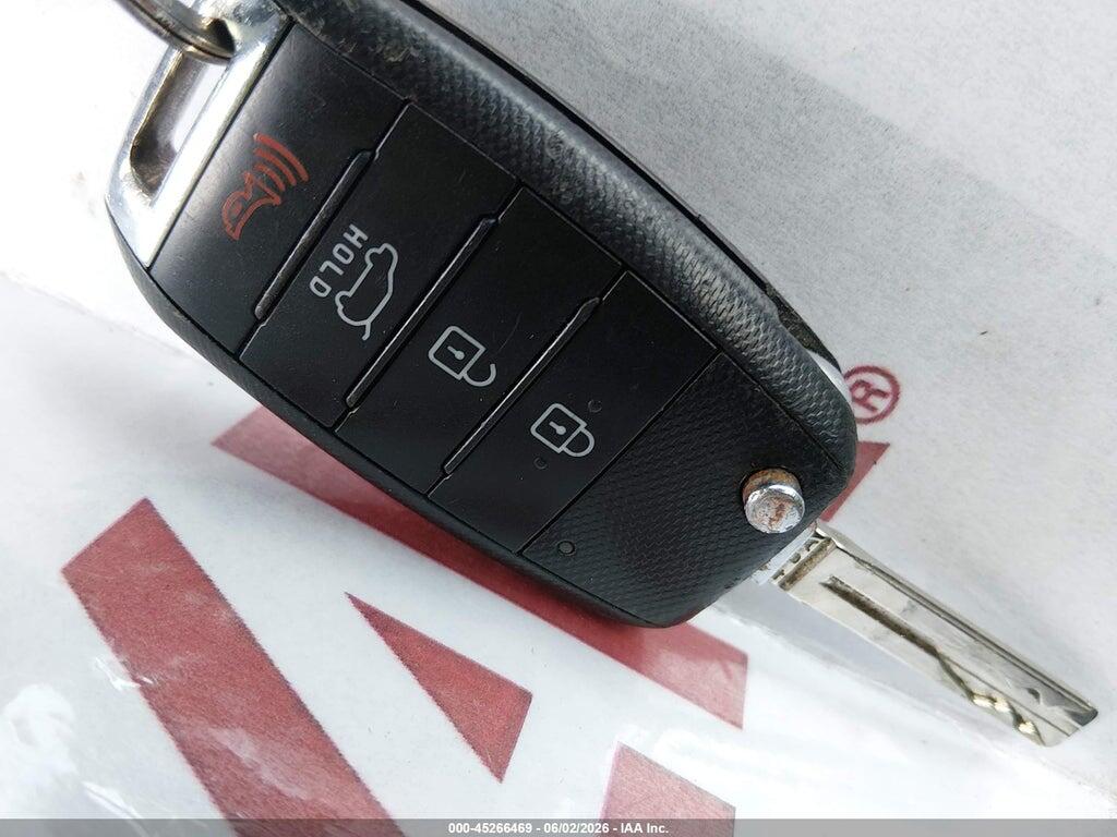 KNDJN2A2XE7721281 2014 KIA SOUL photo no. 11