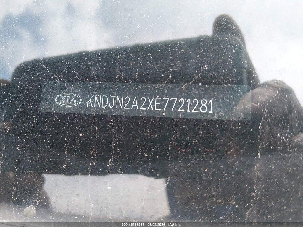 KNDJN2A2XE7721281 2014 KIA SOUL photo no. 12