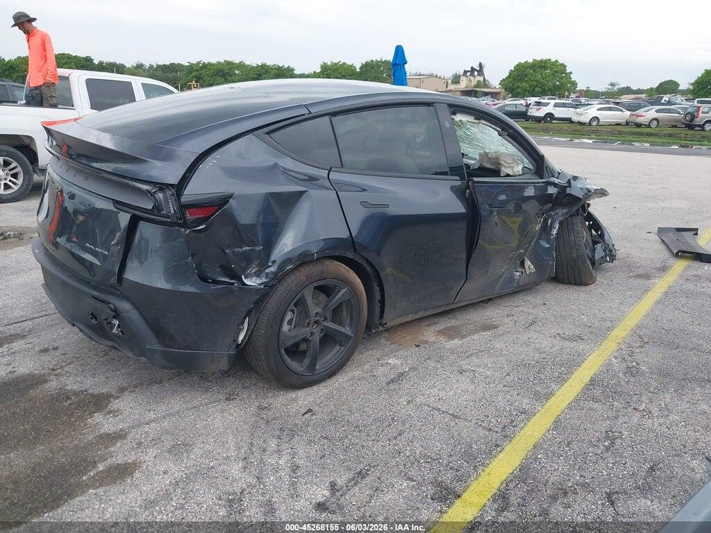 7SAYGDEE6TA405084 2026 TESLA MODEL Y photo no. 4