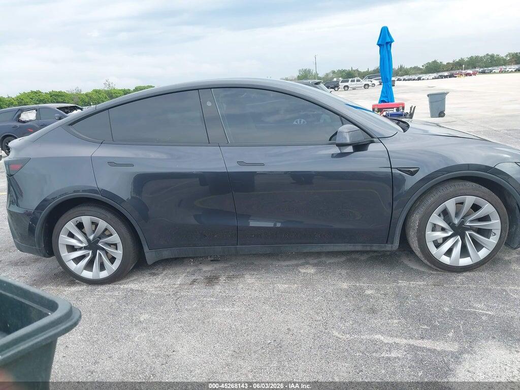 7SAYGDEE8TF552705 2026 TESLA MODEL Y photo no. 12