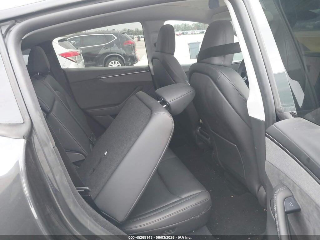 7SAYGDEE8TF552705 2026 TESLA MODEL Y photo no. 8
