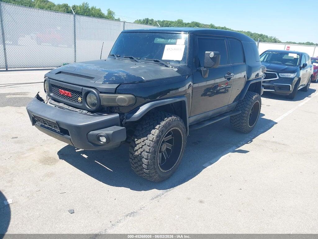 JTEBU11F38K011964 2008 TOYOTA FJ CRUISER photo no. 2