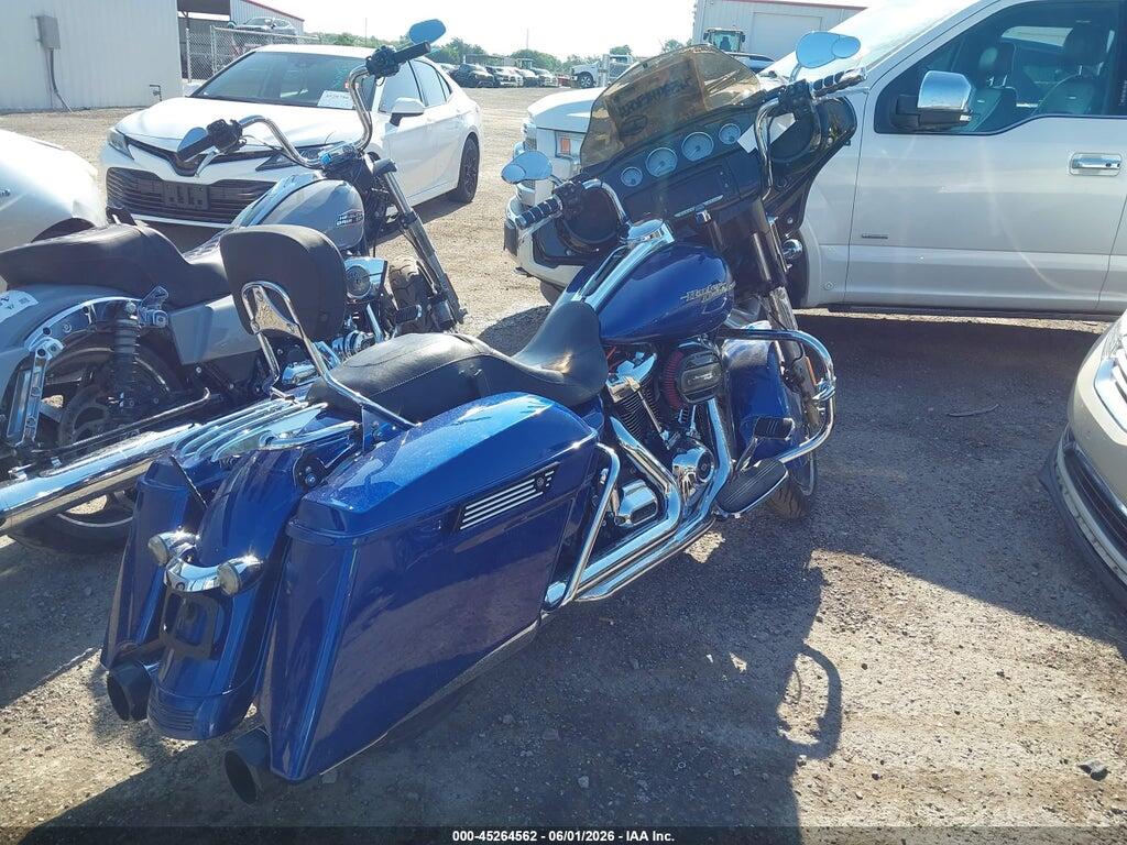 1HD1KRC35HB687399 2017 HARLEY-DAVIDSON FLHXS photo no. 4