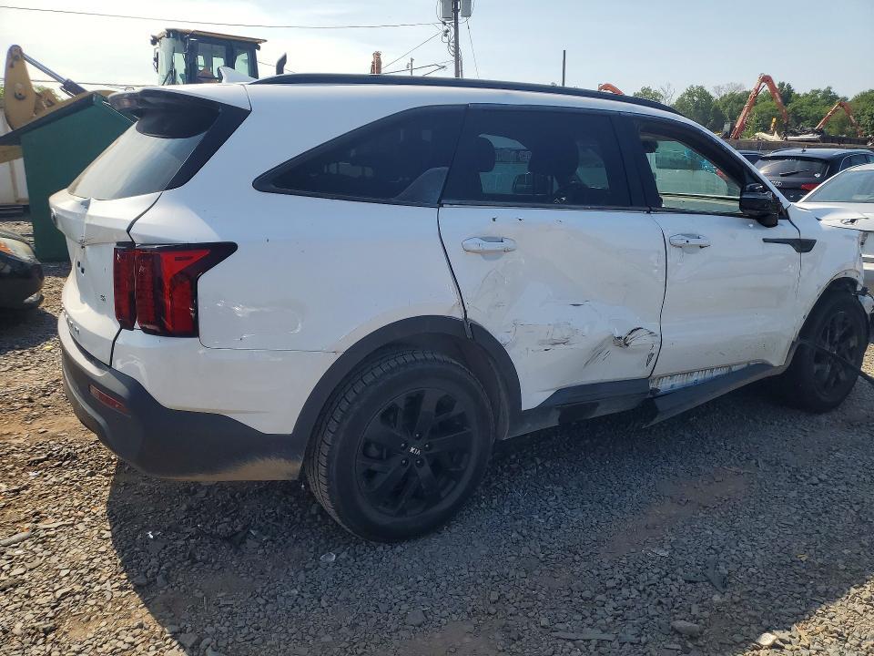 2021 KIA SORENTO S — Фото 3 из 13