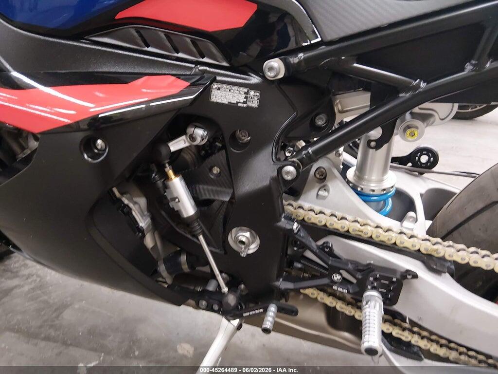 WB10P4307T6L84338 2026 BMW M 1000 photo no. 9