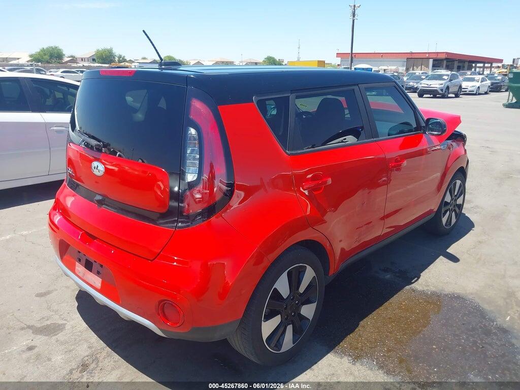 KNDJP3A51J7559366 2018 KIA SOUL photo no. 4