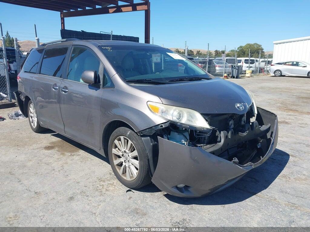 5TDDK3DC1ES093228 2014 TOYOTA SIENNA photo no. 1