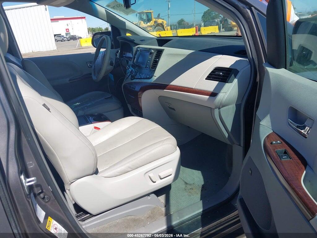 5TDDK3DC1ES093228 2014 TOYOTA SIENNA photo no. 5