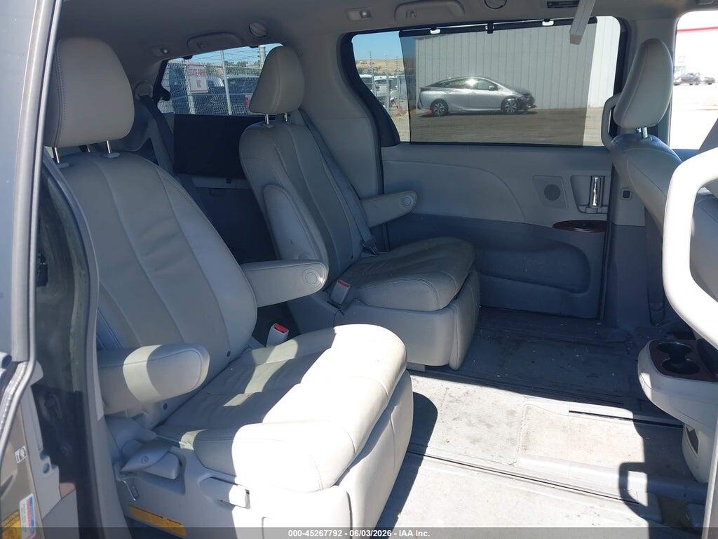 5TDDK3DC1ES093228 2014 TOYOTA SIENNA photo no. 8