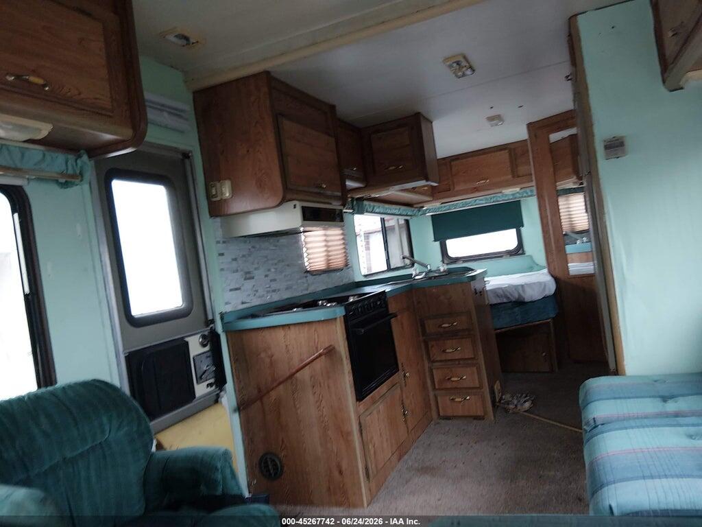 1FDKE30G4KHB85906 1989 FORD ECONOLINE photo no. 8