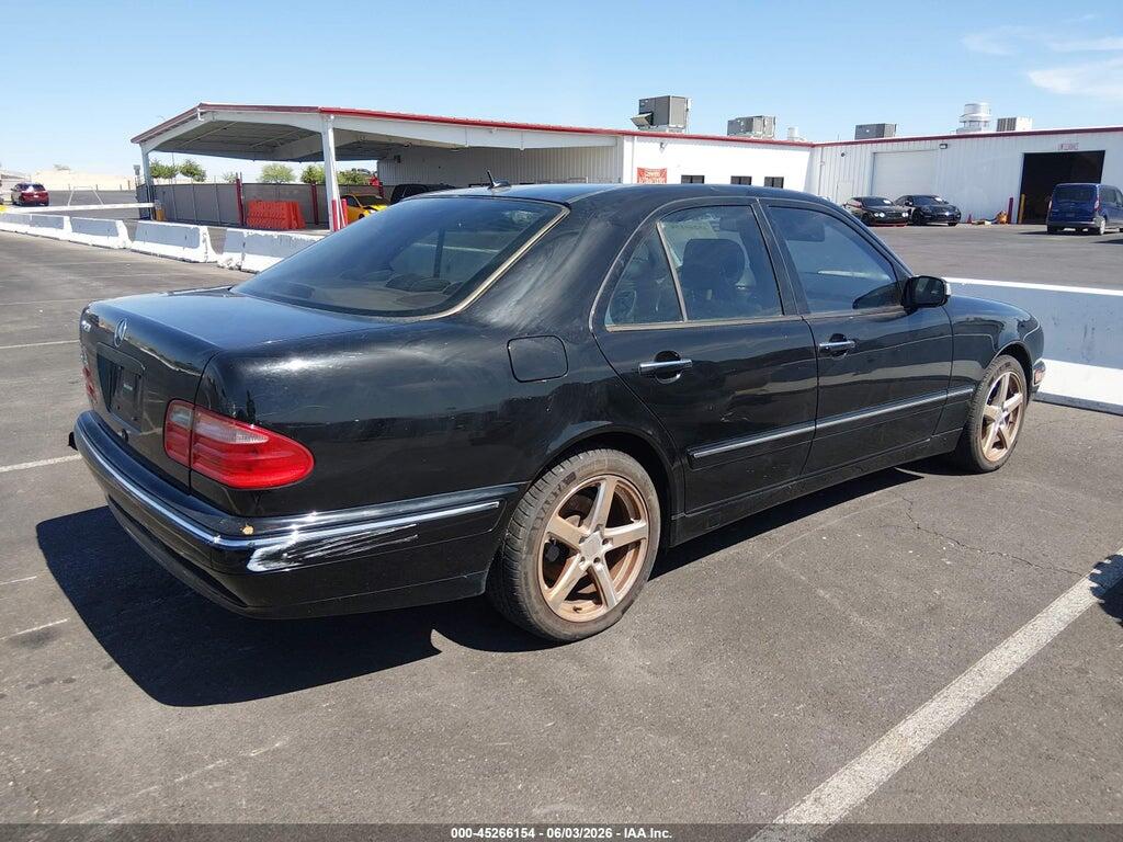 WDBJF65J32B389892 2002 MERCEDES-BENZ E 320 photo no. 4