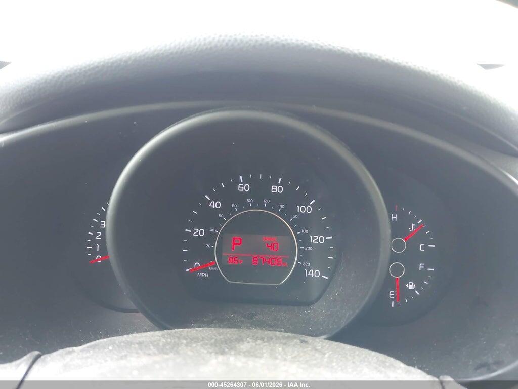 KNDJN2A26H7480596 2017 KIA SOUL photo no. 7