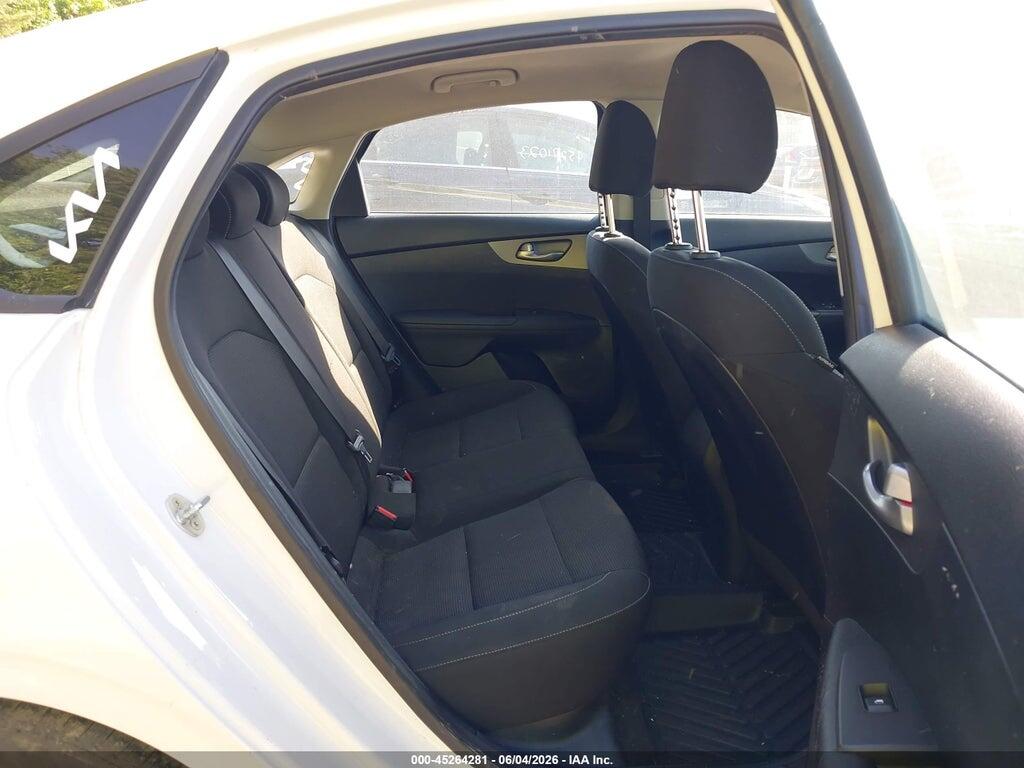 3KPF24AD5KE094576 2019 KIA FORTE photo no. 8