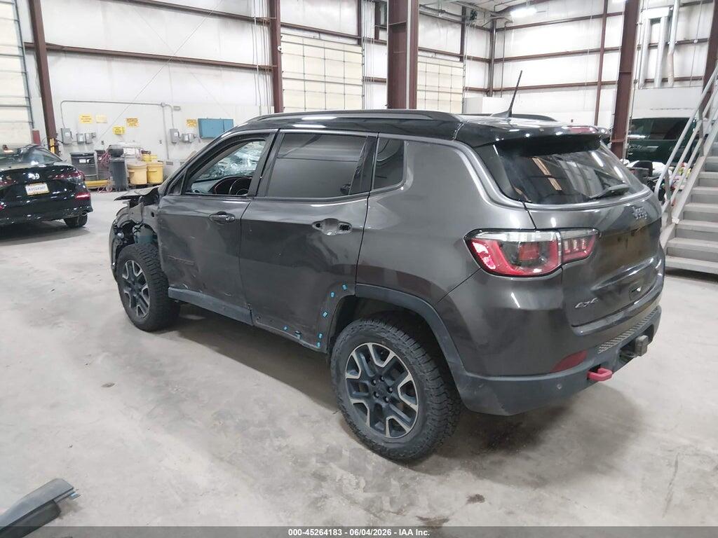 3C4NJDDB3KT807558 2019 JEEP COMPASS photo no. 3